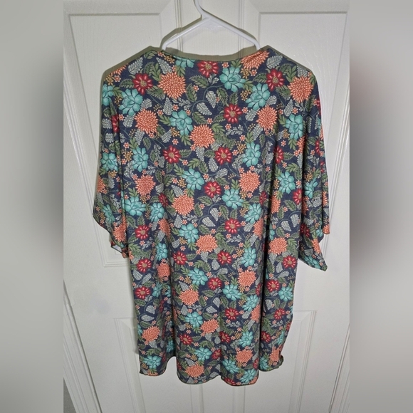 NWT Womens Floral Stretchy Cardigan Kimono Large - Picture 2 of 8